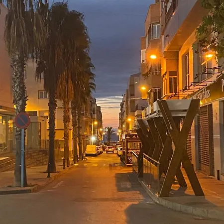 Appartement vue latérale mer Torrevieja Apartamento *